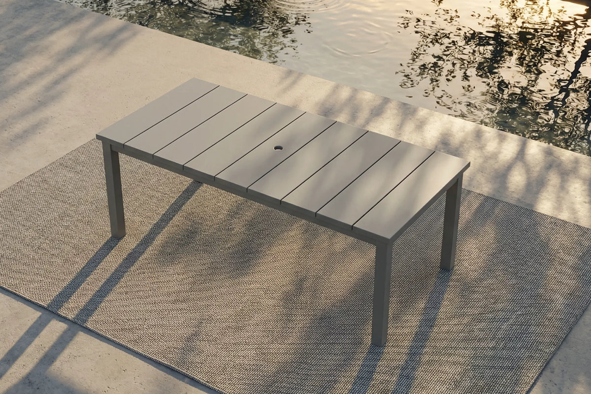 Perli™ Outdoor Dining Set - Table & Chairs